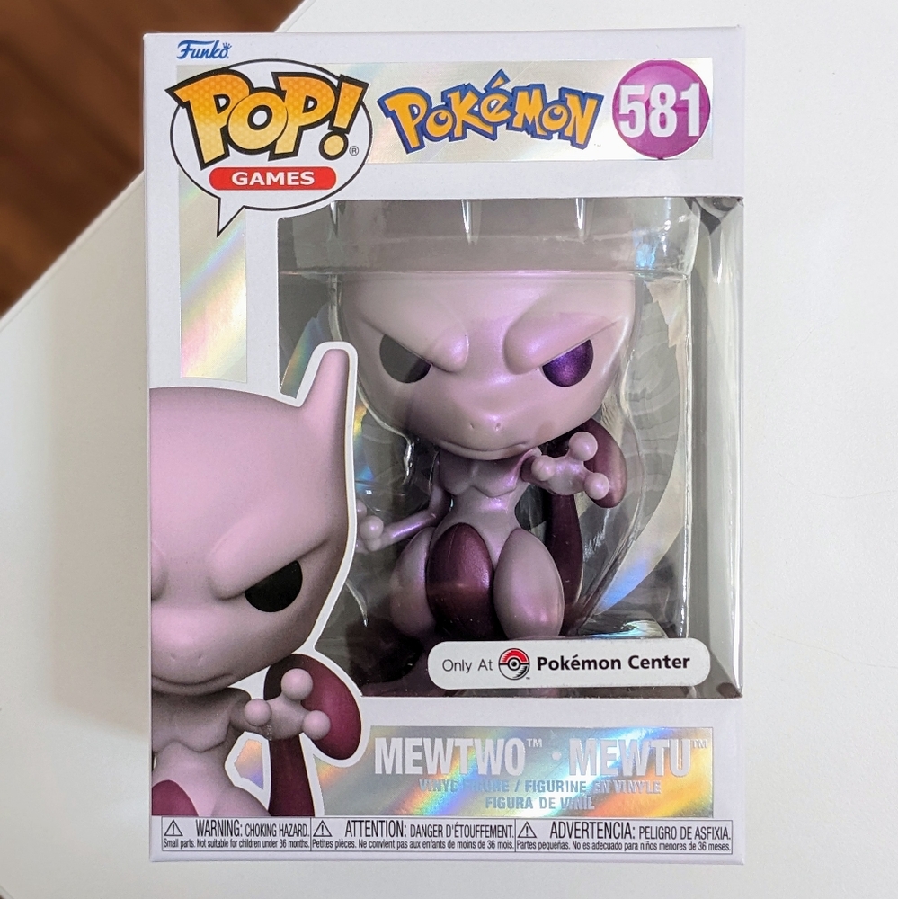 NEW Mewtwo Funko Pop Pearlescent Mewtwo Pokemon Center Exclusive Funko Pop